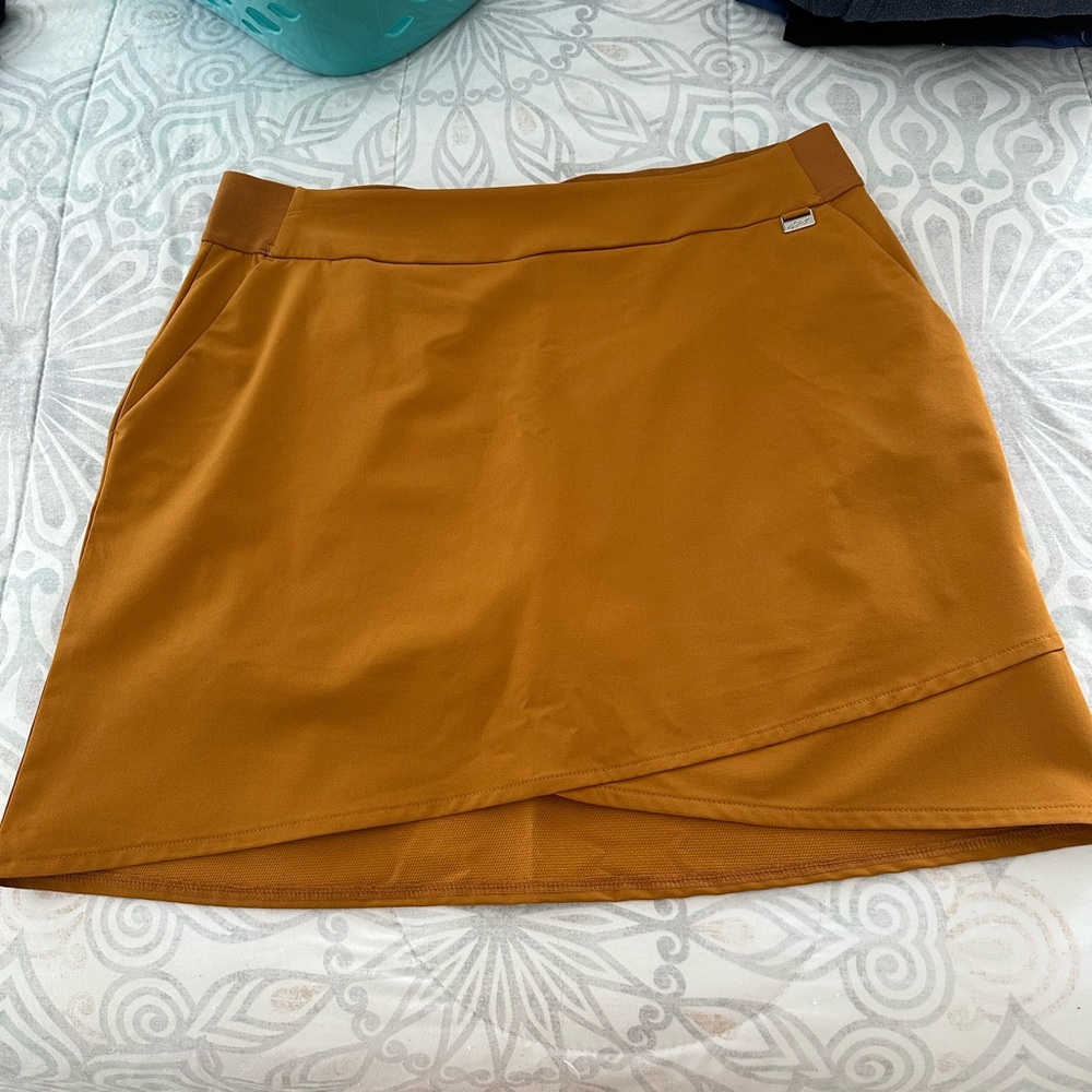 Greg Norman Collection golf skirt